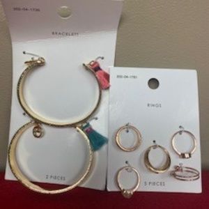 Assorted jewelry